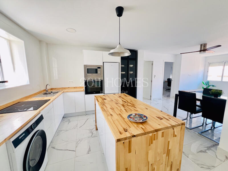 3 bedroom Apartment for sale