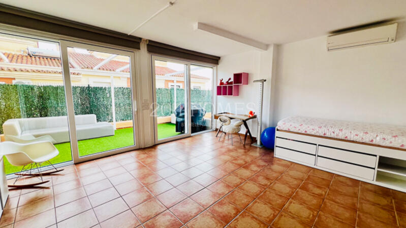 4 sovrum Radhus till salu 4 sovrum Radhus till salu