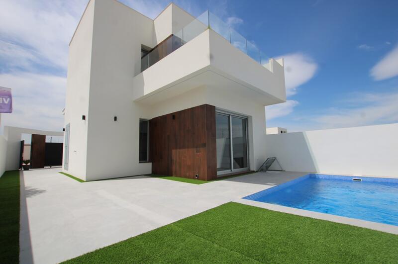 Villa til salg i San Fulgencio, Alicante