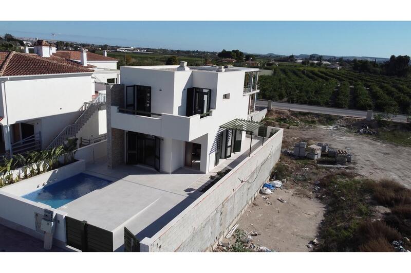 Villa en venta en Daya Nueva, Alicante