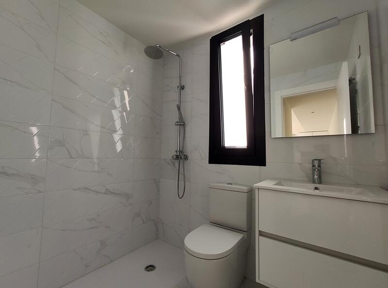 2 bedroom Townhouse for sale