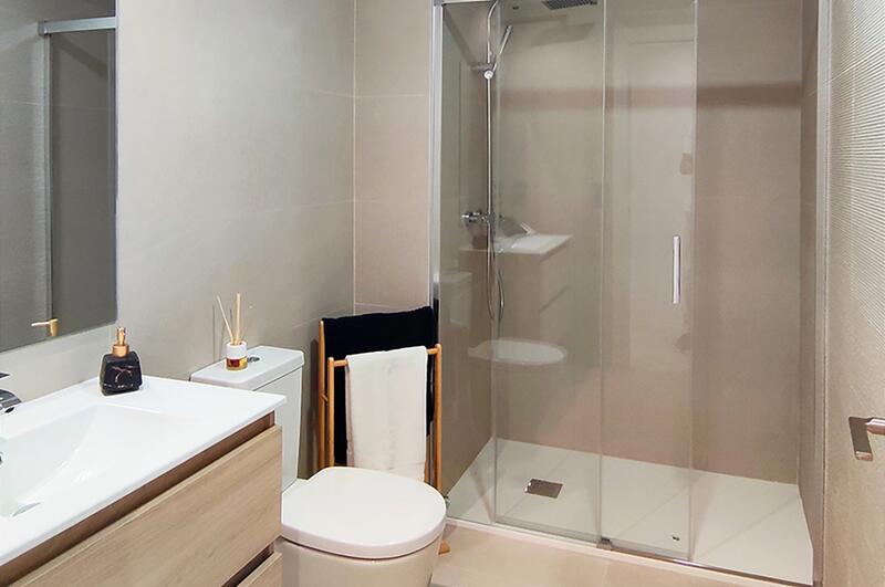 3 slaapkamer Gezinswoning Te koop