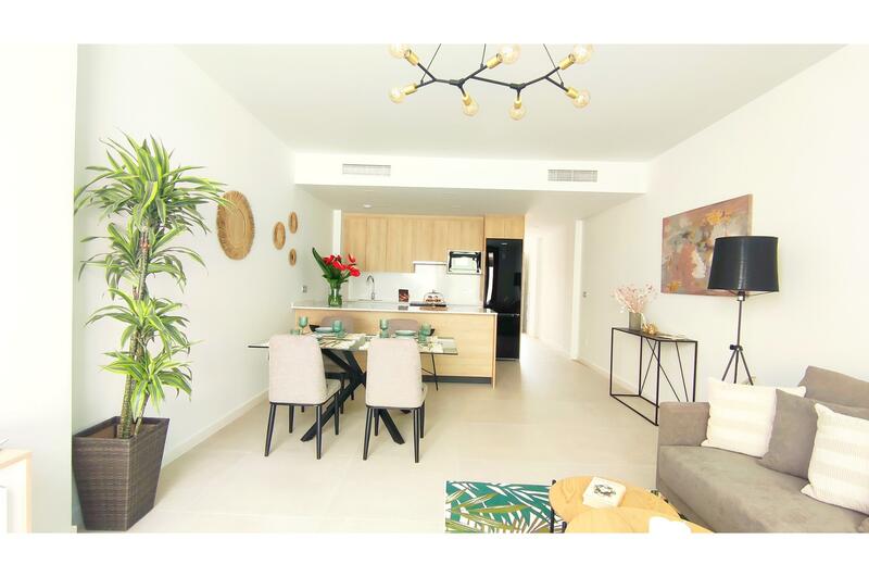 3 slaapkamer Gezinswoning Te koop