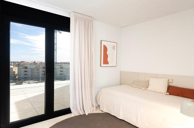 2 bedroom Apartment for sale