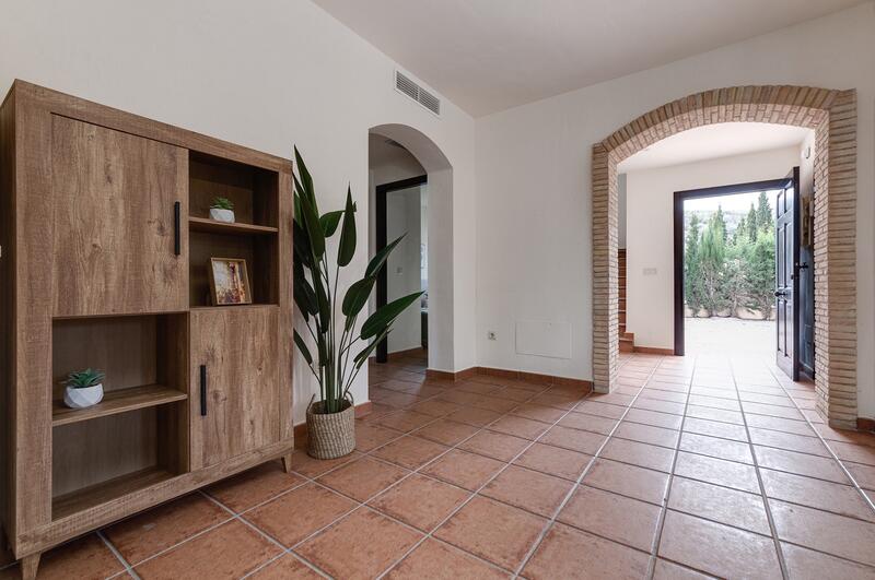 3 Schlafzimmer Stadthaus zu verkaufen