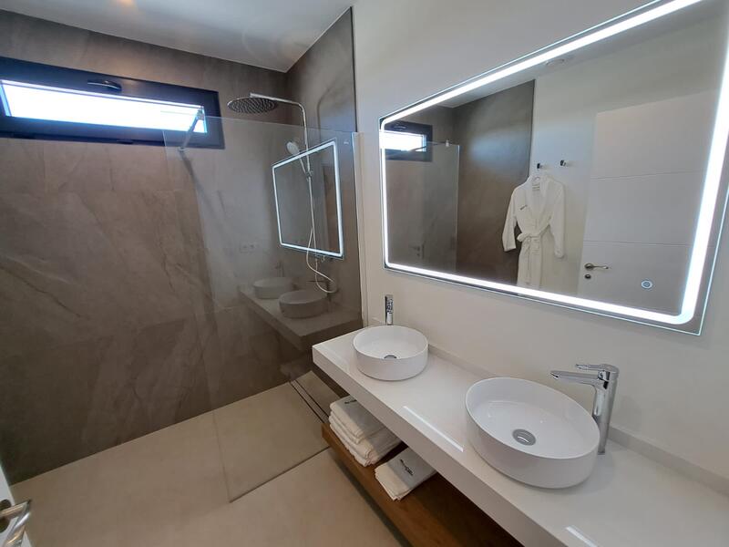 4 Schlafzimmer Villa zu verkaufen
