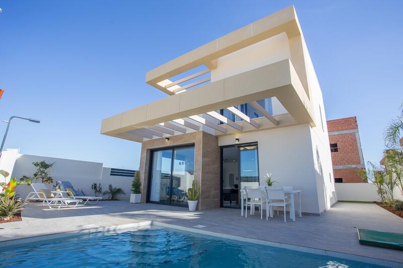 Villa for sale in Los Montesinos, Alicante