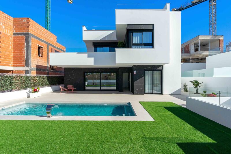 Villa til salg i Rojales, Alicante