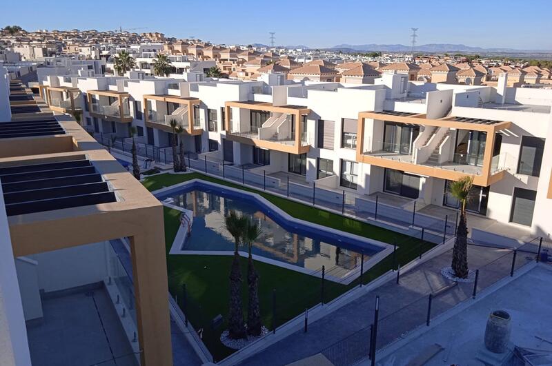 3 bedroom Apartment for sale