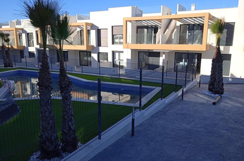 3 bedroom Apartment for sale