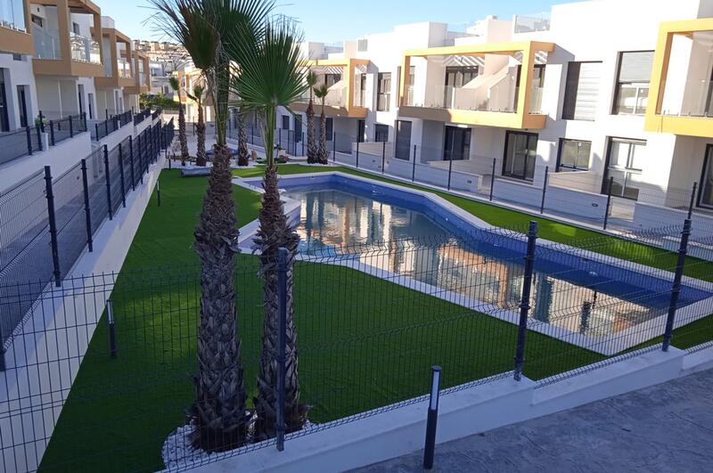 3 bedroom Apartment for sale