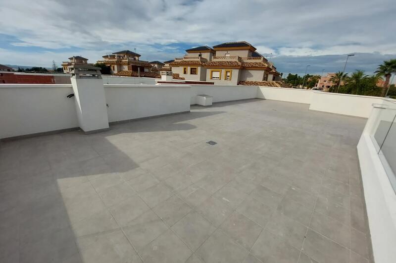 3 bedroom Townhouse for sale