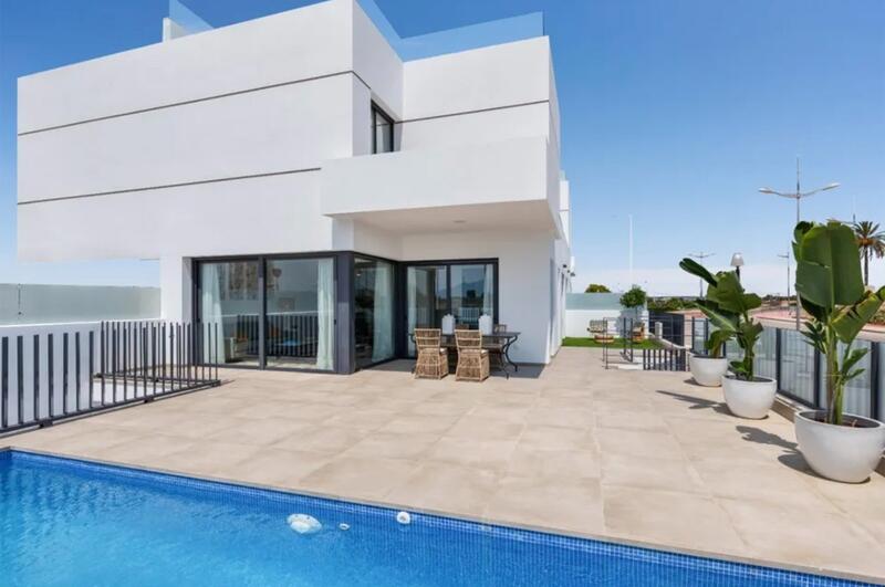 Villa Te koop in Dolores, Alicante