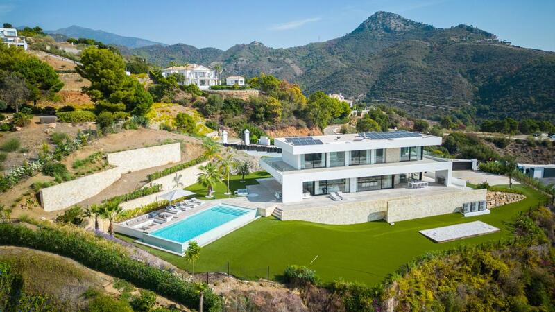 Villa zu verkaufen in Benahavis, Málaga