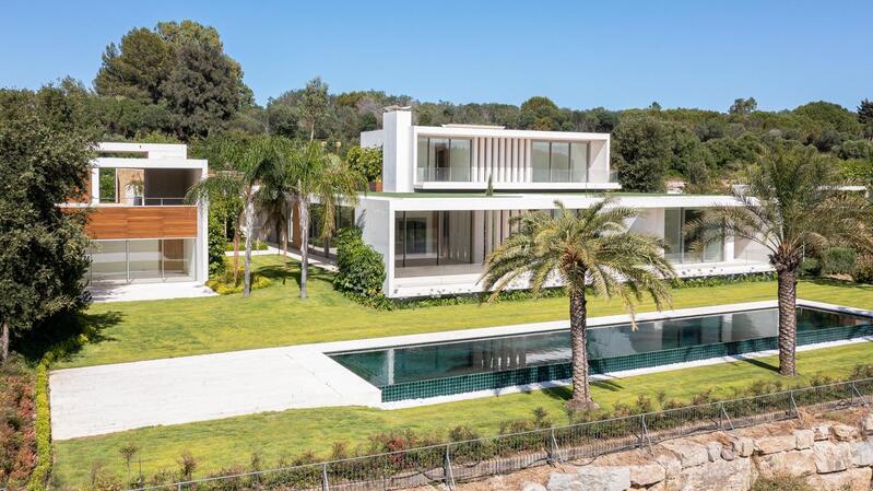 Villa for sale in Casares, Málaga