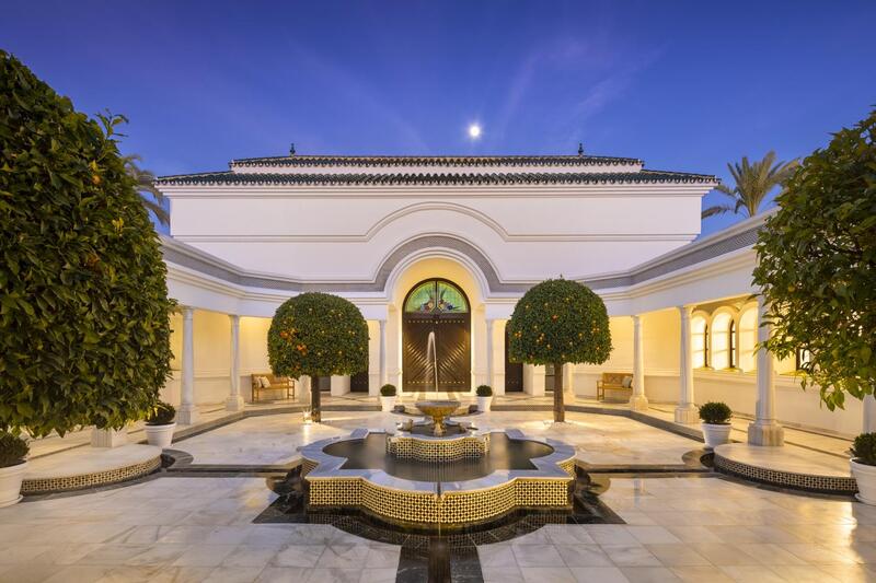 Villa for sale in Marbella, Málaga