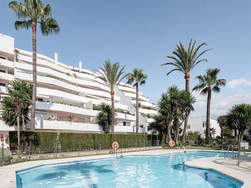 Apartment for sale in Marbella, Málaga