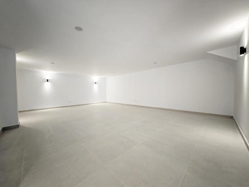 5 bedroom Villa for sale
