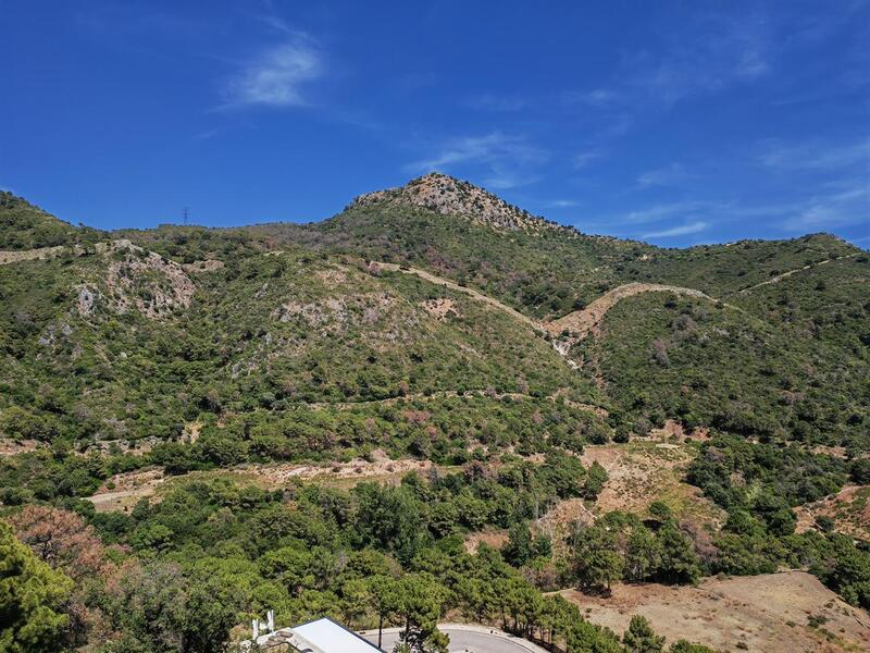 5 bedroom Villa for sale
