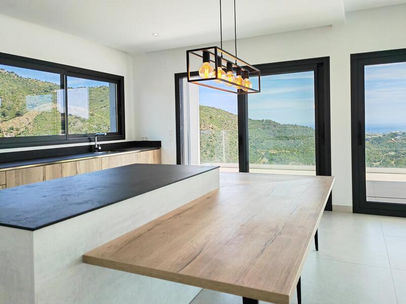 5 bedroom Villa for sale