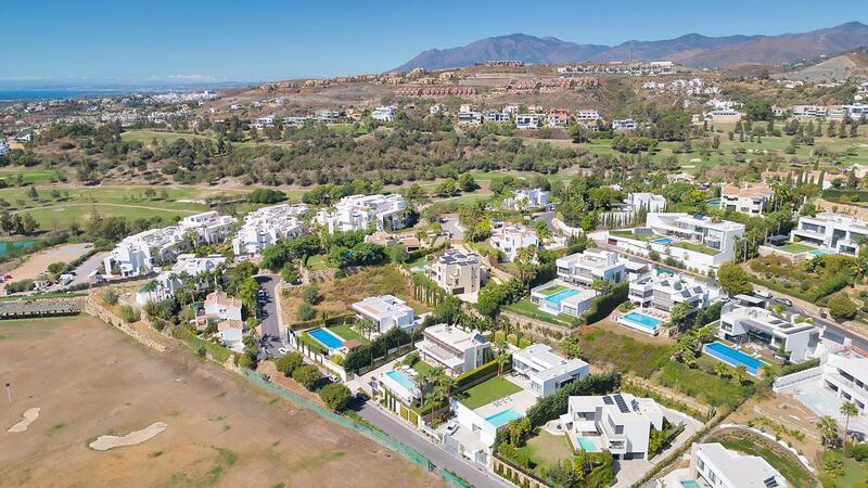 5 bedroom Villa for sale