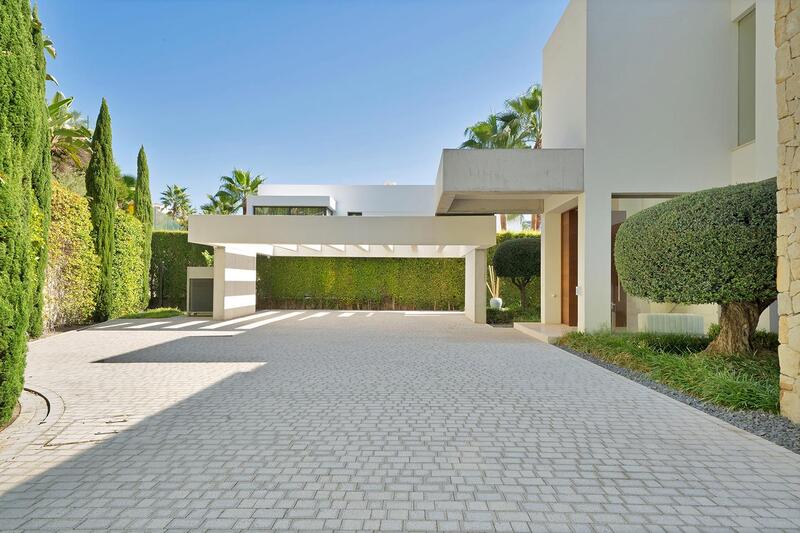 5 bedroom Villa for sale