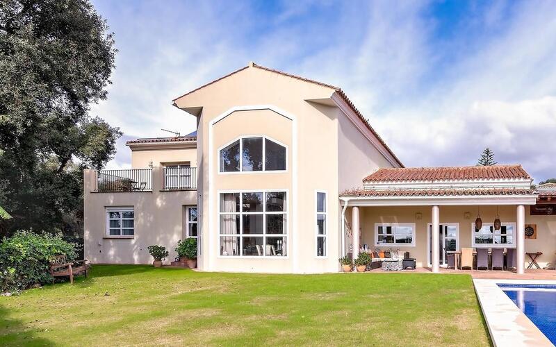 Villa til salgs i San Roque, Cádiz