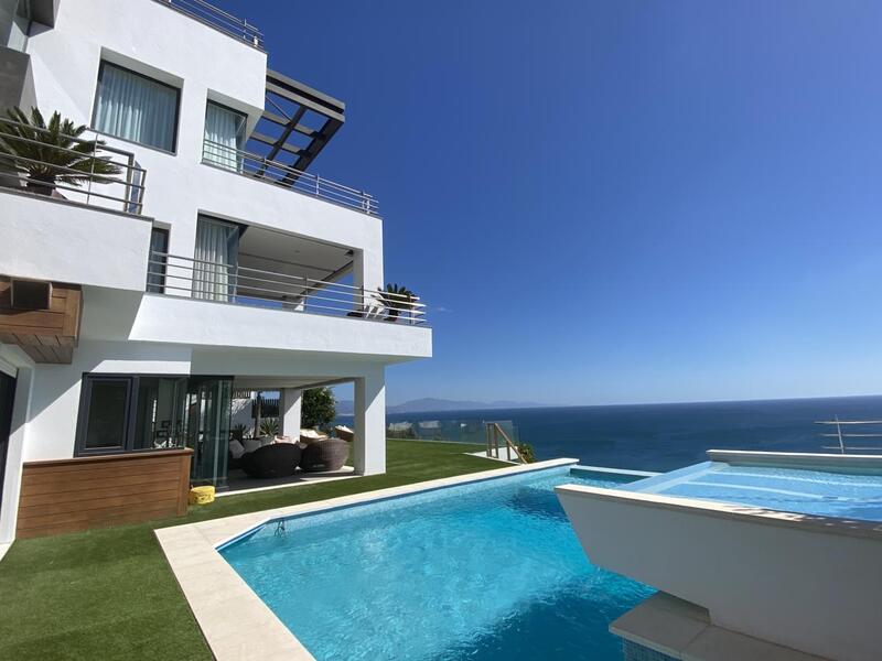 Villa til salg i Manilva, Málaga