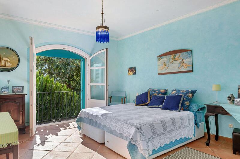 4 Cuarto Villa en venta