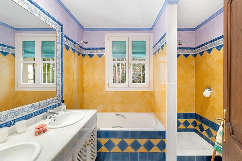 4 Cuarto Villa en venta