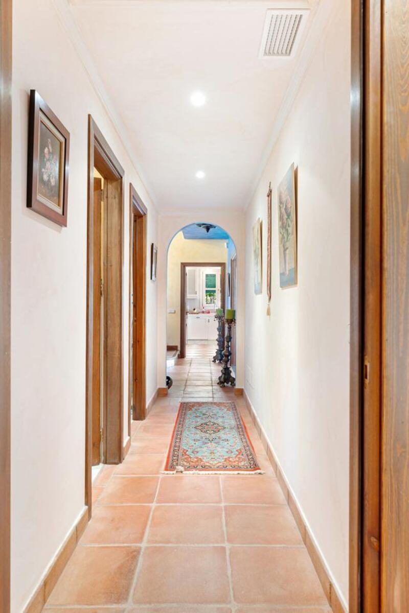 4 Cuarto Villa en venta