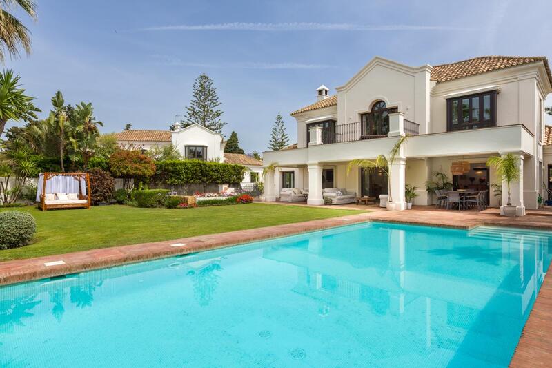 Villa till salu i Estepona, Málaga