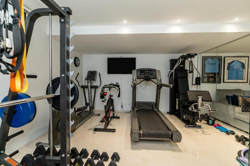 5 bedroom Villa for sale