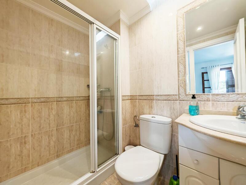 2 Cuarto Villa en venta