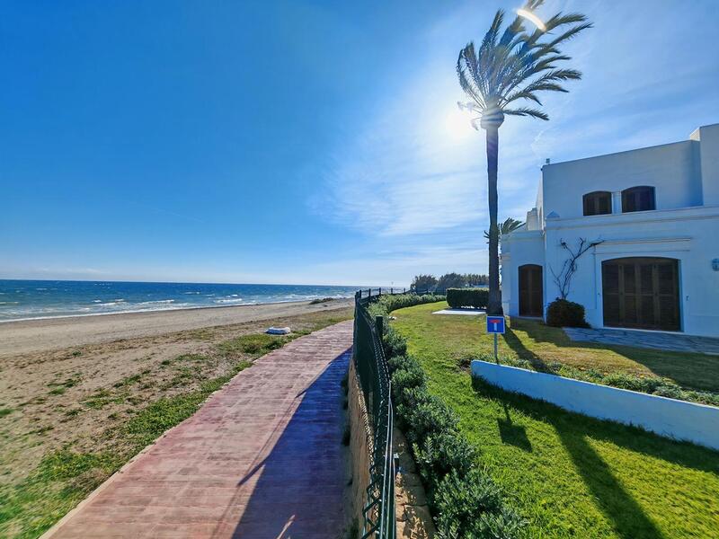 2 Cuarto Villa en venta