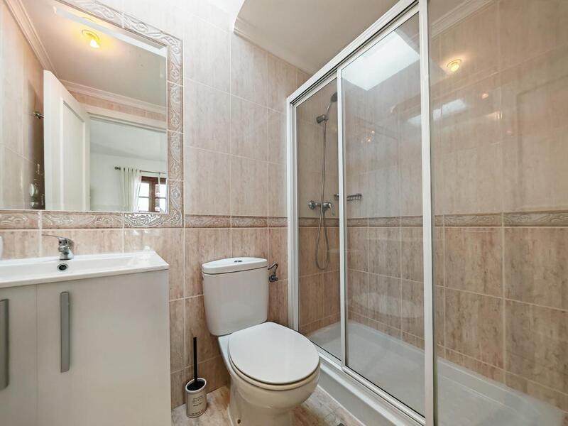 2 Cuarto Villa en venta