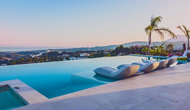 Villa en venta en Benahavis, Málaga