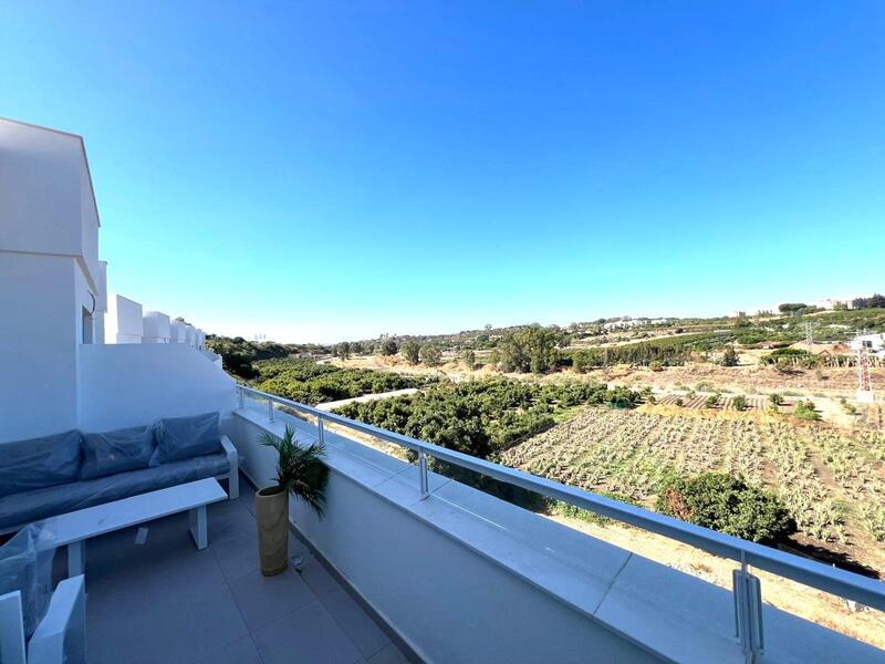 Villa til salgs i Estepona, Málaga