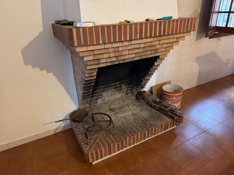 4 Schlafzimmer Landhaus zu verkaufen