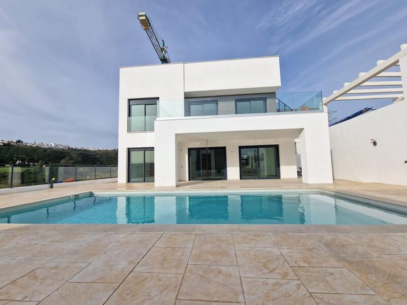 Villa en venta en Manilva, Málaga