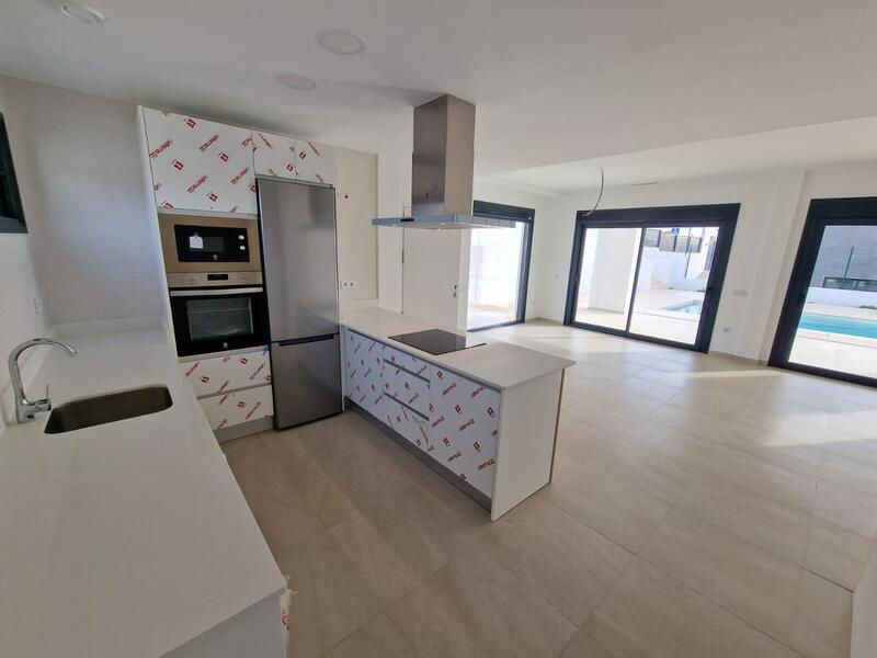 4 Cuarto Villa en venta