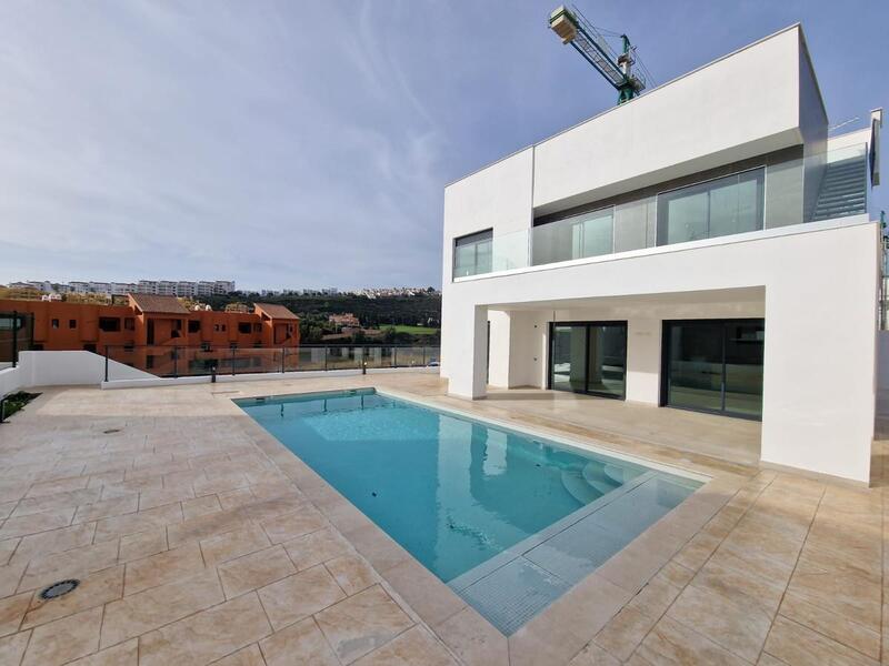 4 Cuarto Villa en venta