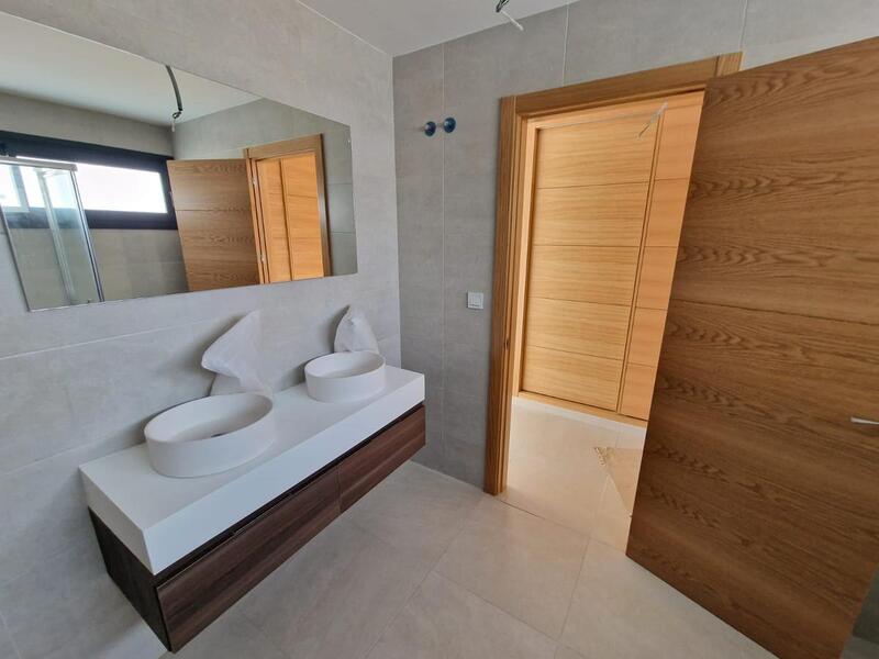 4 Cuarto Villa en venta