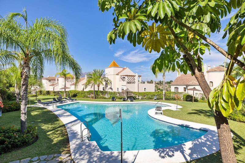 4 Cuarto Villa en venta