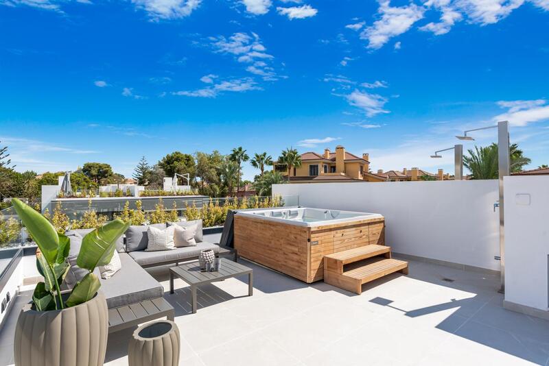 Villa en venta en Marbella, Málaga