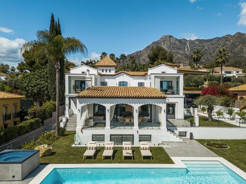 Villa til salg i Marbella, Málaga