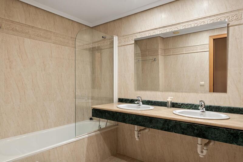 2 slaapkamer Appartement Te koop