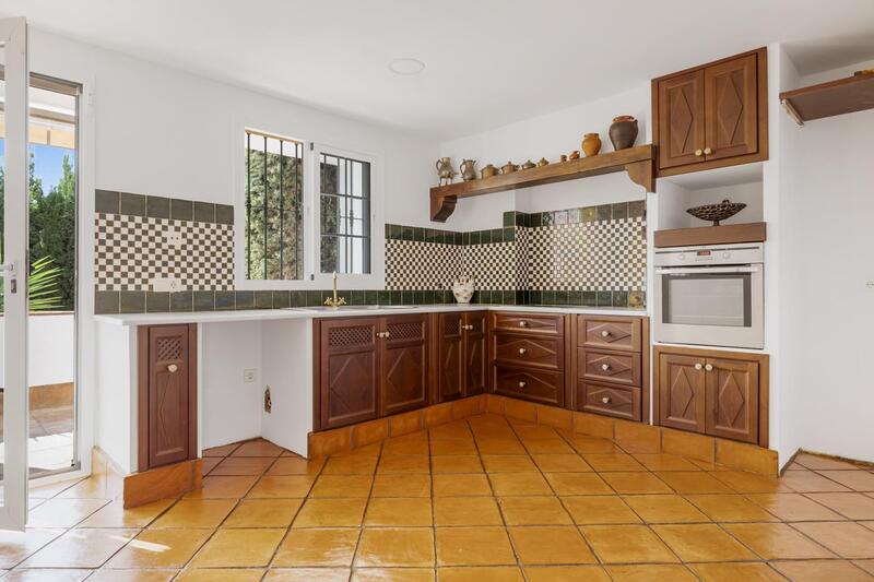 4 Cuarto Villa en venta
