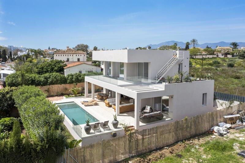 Villa for sale in Marbella, Málaga