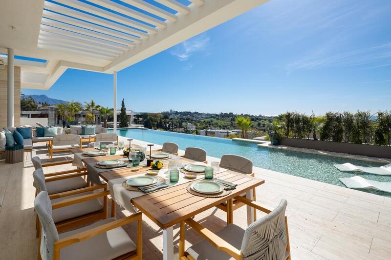 6 bedroom Villa for sale